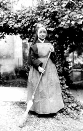 book: Way of Divine Love of Sister Josefa Menendez